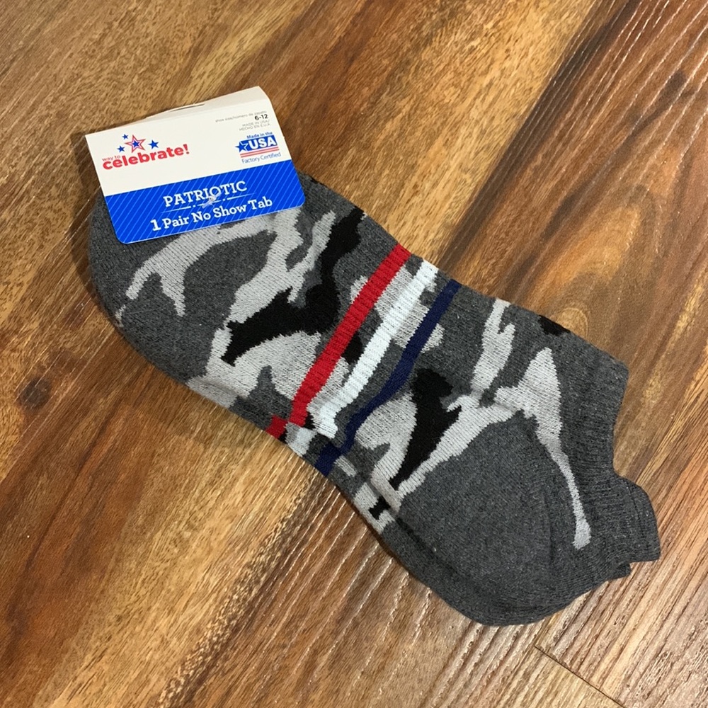 Socks - Picture 2 of 7